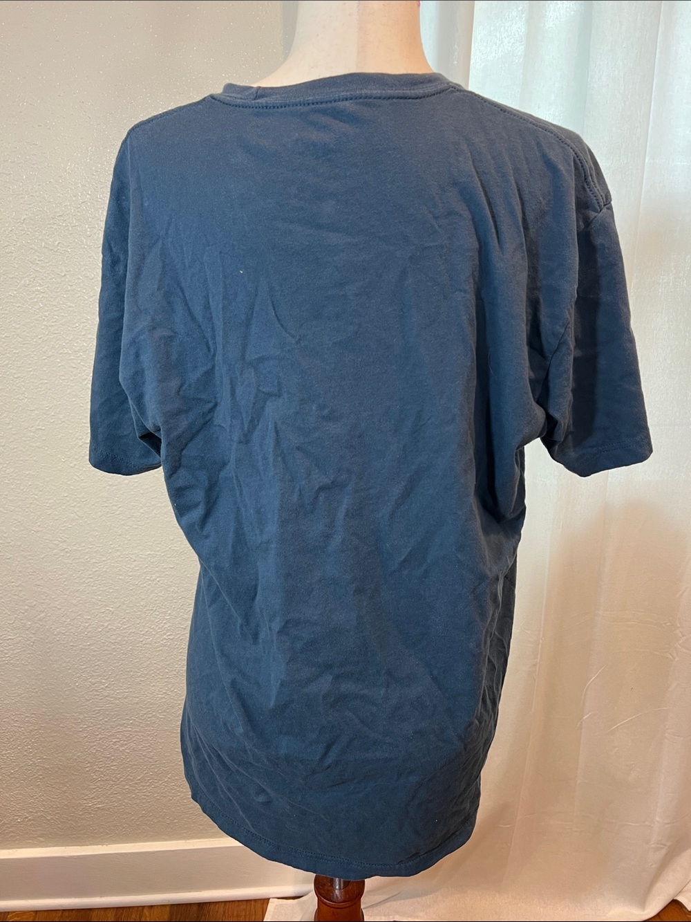 Sugarland Graphic Band Tee in Navy with Moon Design. Size L - Picture 4 of 10